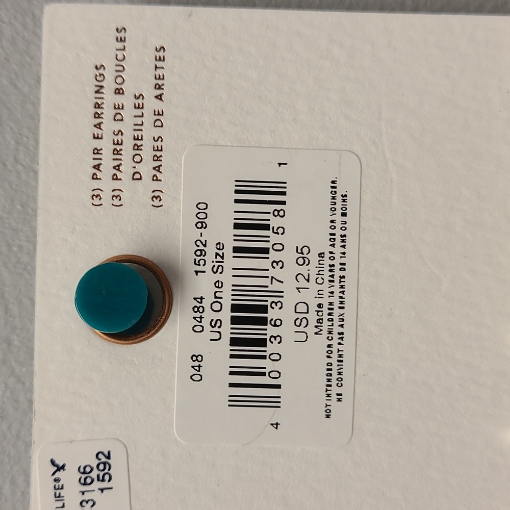 NWT-American Eagle Earrings 3 pair hoop/half hoop style - Picture 8 of 9
